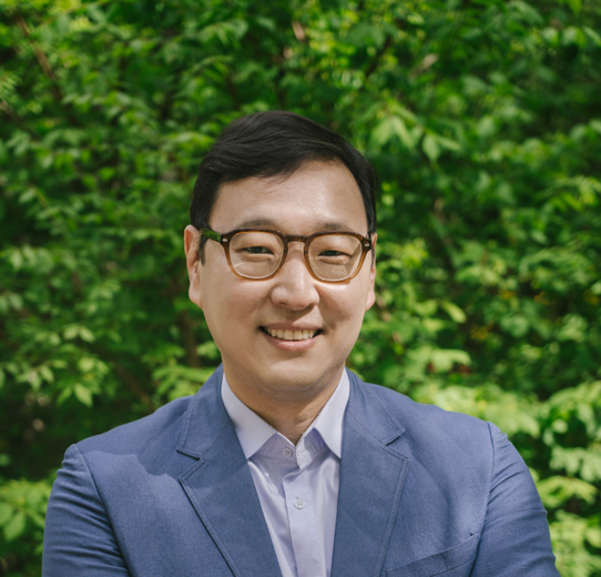 Dr. Donghyun Jin